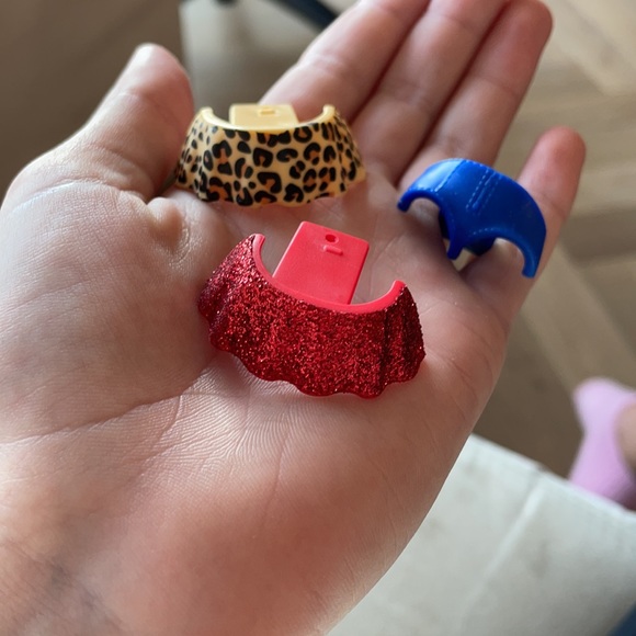 L.O.L doll suitcase doll - Picture 7 of 8